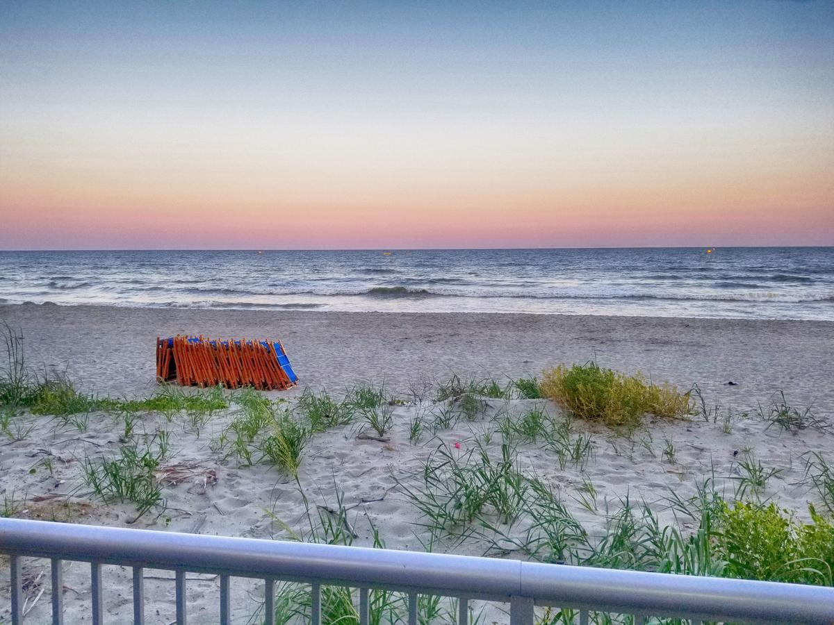 New Modern, Direct Oceanfront, Boardwalk, Views! Myrtle Beach Exterior foto